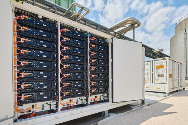 Energie_AG_OÖ_nimmt_den_größten_Batteriespeicher_Oberösterreichs_in_Betrieb.jpg