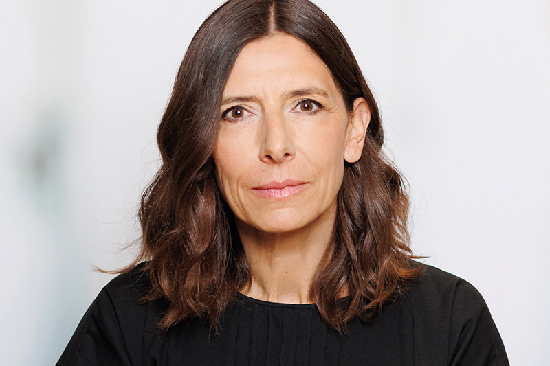Helen_Pelzmann_EY_Law_c_Sima_Prodinger.jpg