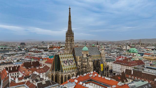 Blick auf Stephansdom und Wien