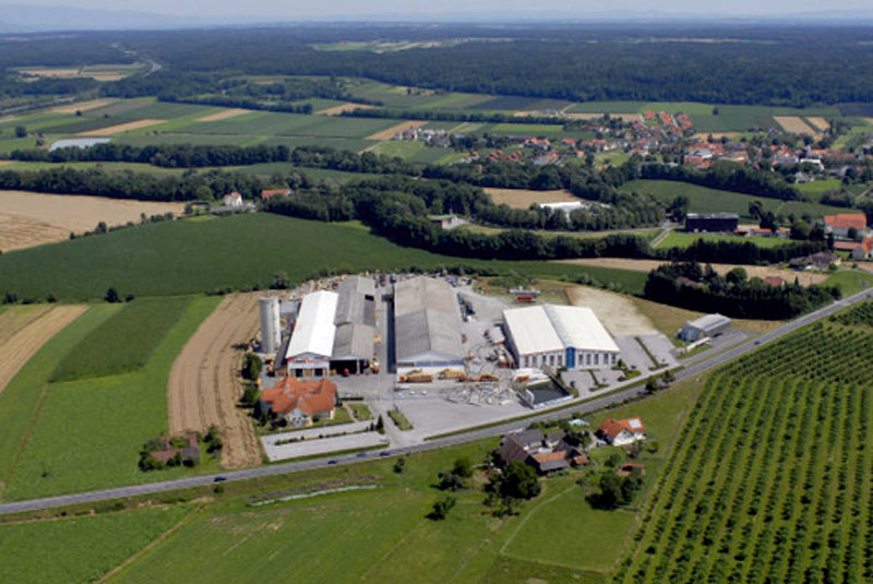 Luftbild vom Firmengelände von Haas Fertigbau in der Seiermark. Fotocredit: Haas Fertigbau