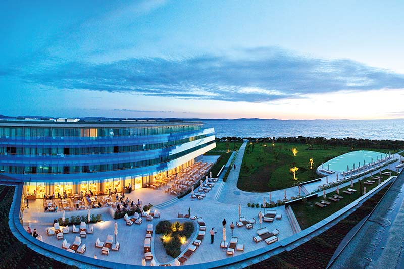 Foto: Das Falkensteiner Hotel & Spa Iadera auf der Halbinsel Punta Skala kommt der landläufigen Vorstellung vom Paradies sehr nahe. 