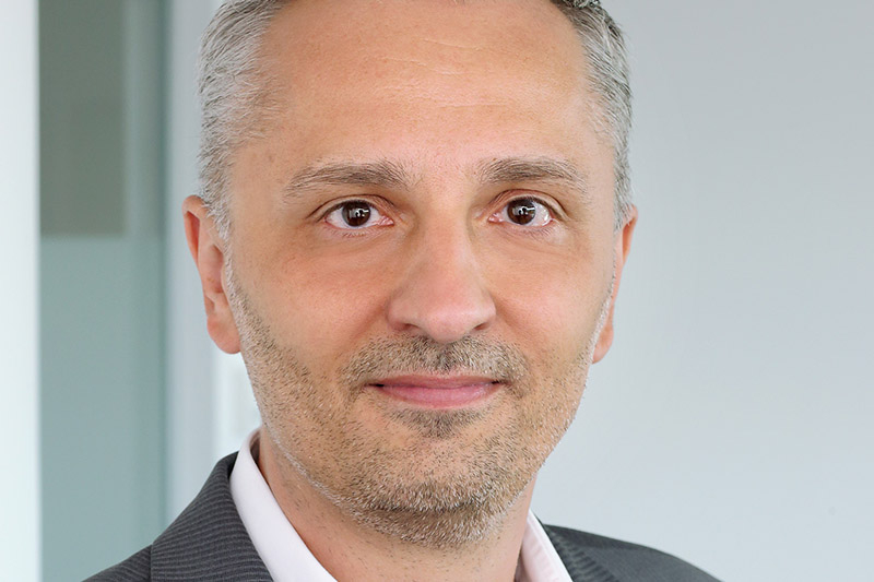 Reto Pazderka ist neuer Geschäftsführer von adesso. Er kommt von der CPB Software GmbH, der er als Geschäftsführer vorstand.
