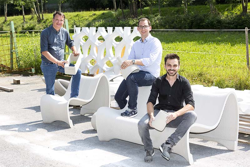Philipp Tomaselli (l.) und Markus Loacker (m.) sind Geschäftsführer von Concrete 3D. Bereichsleiter Michael Gabriel (r.) ist für die technische und praktische Umsetzung verantwortlich.