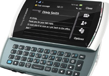 Sony Ericsson setzt mit einer Pro-Version mit Tastatur dem Vivaz noch eins drauf.