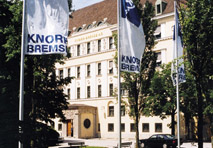 Gegen namhafte Mitbewerber durchgesetzt: Aus einem Pool von 15 Anbietern entschied sich Bremssystem-Hersteller Knorr-Bremse für S&T Austria als IT-Servicedesk-Partner.