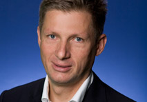 Auch NetApp-Manager Andreas König beschreitet den Weg in eine wolkige Zukunft.